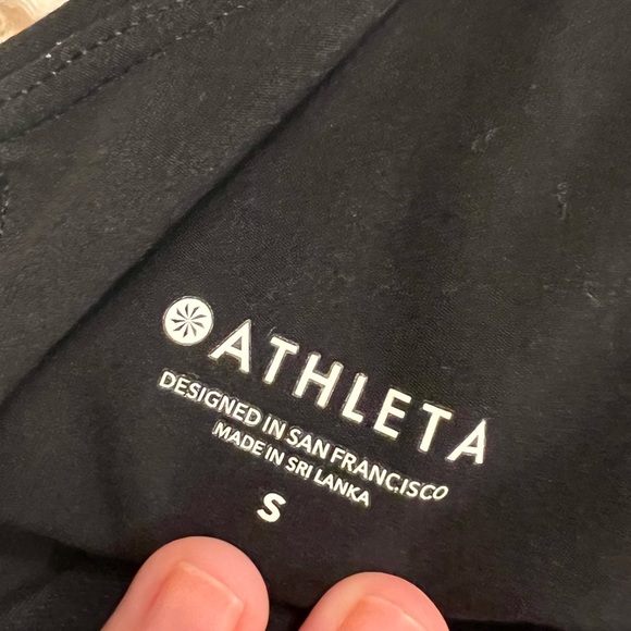 ATHLETA Conscious Crop Tank/Bra - Picture 3 of 4